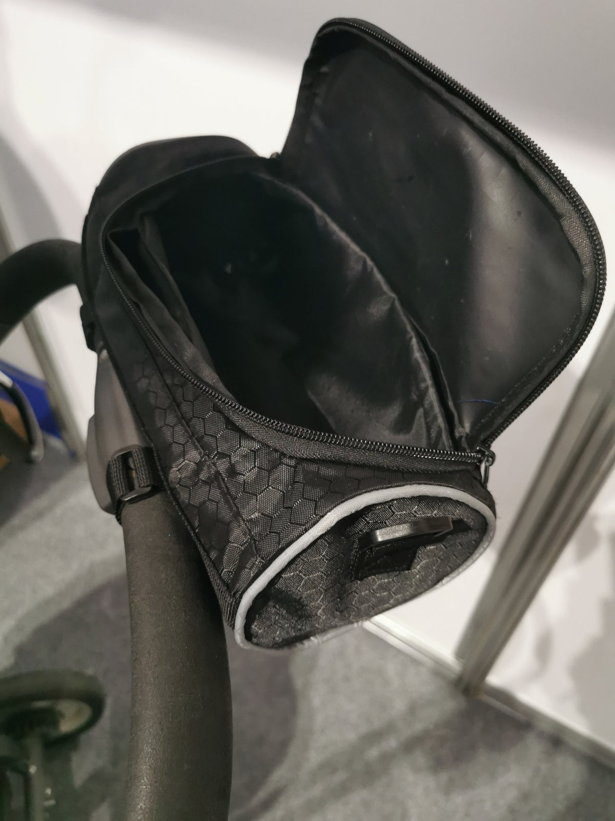 Universal Bar Bag